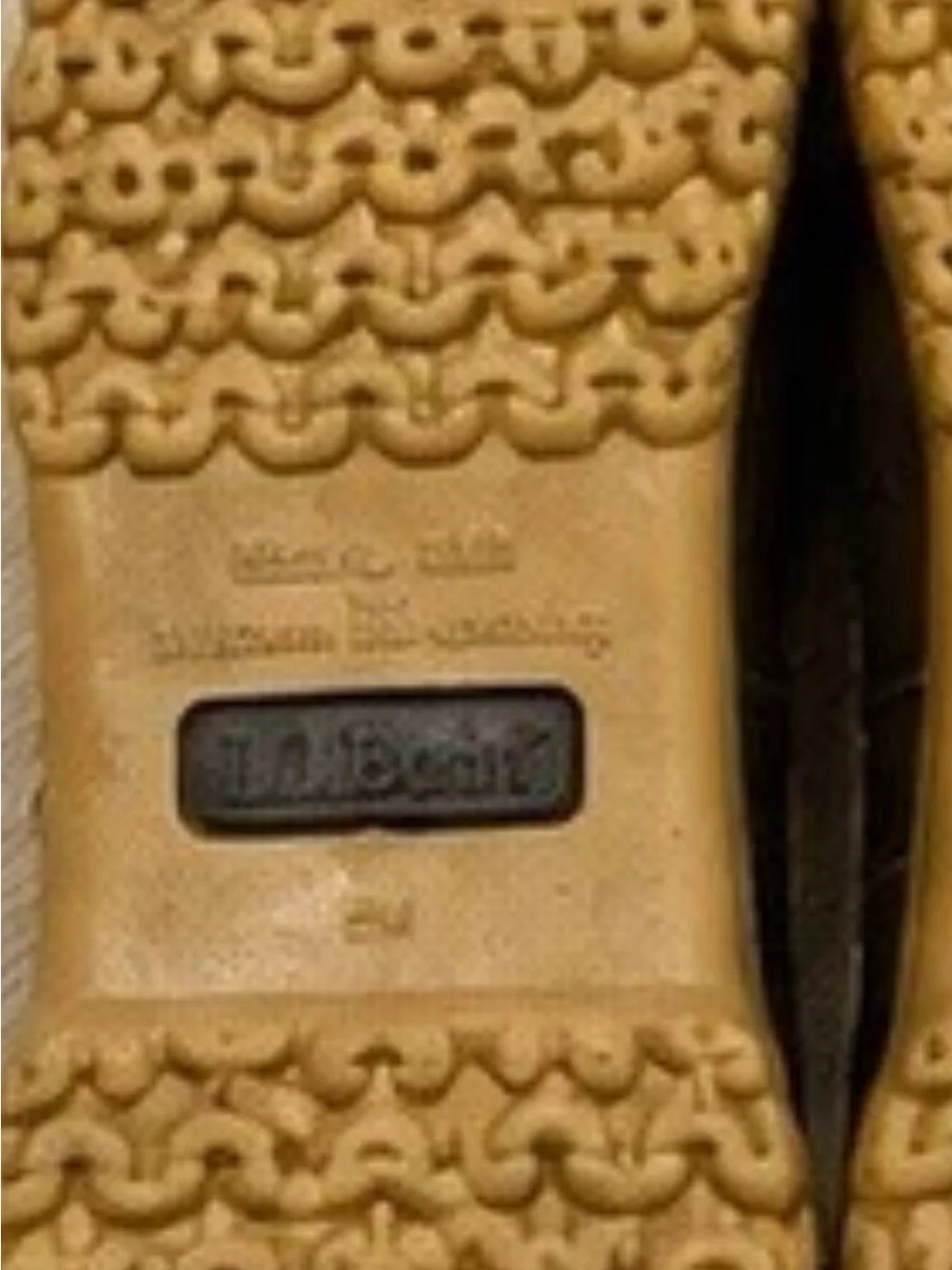 L.L. Bean Two-Tone Brown and Tan Men’s Boat Shoes Run big- size down 1.5 - 2 siz